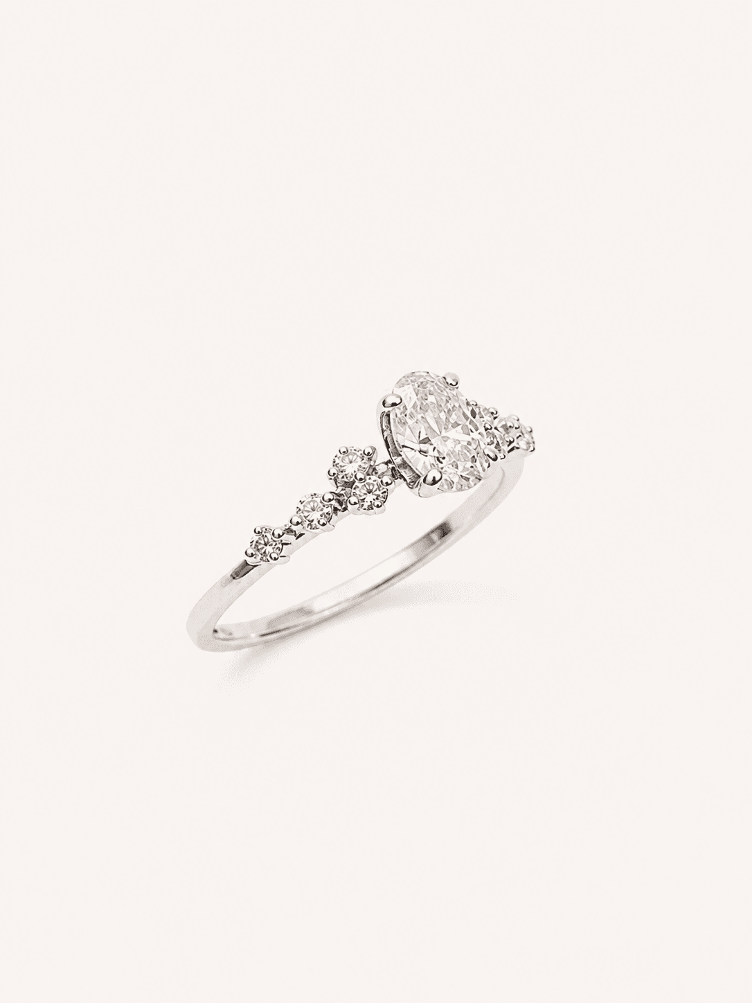 Cluster oval diamond ring side view