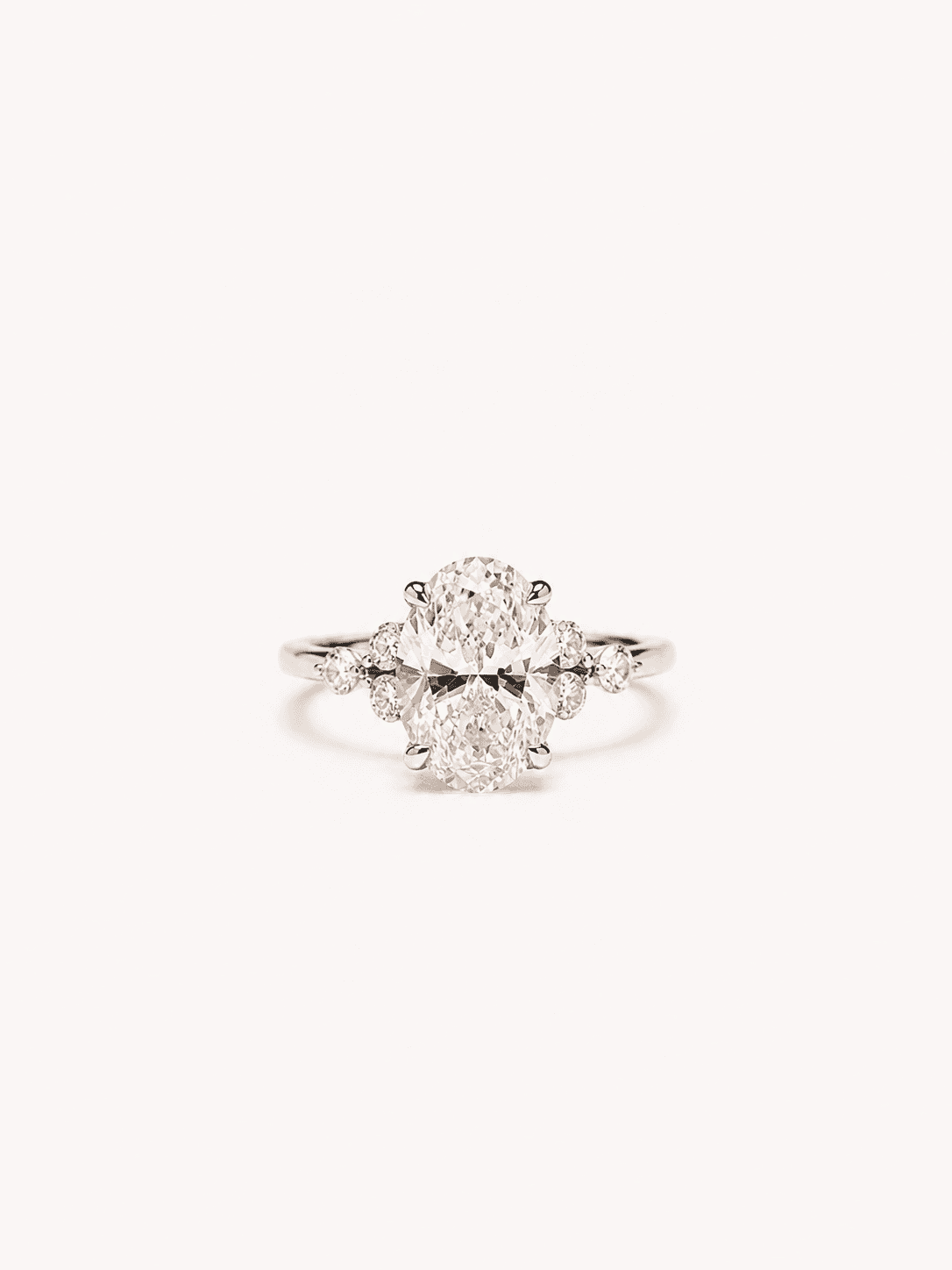 Liva ring detail