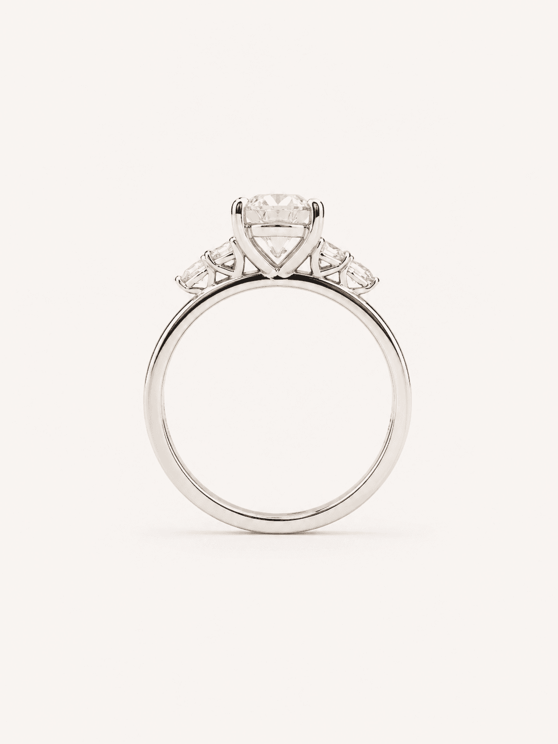 Liva ring worn
