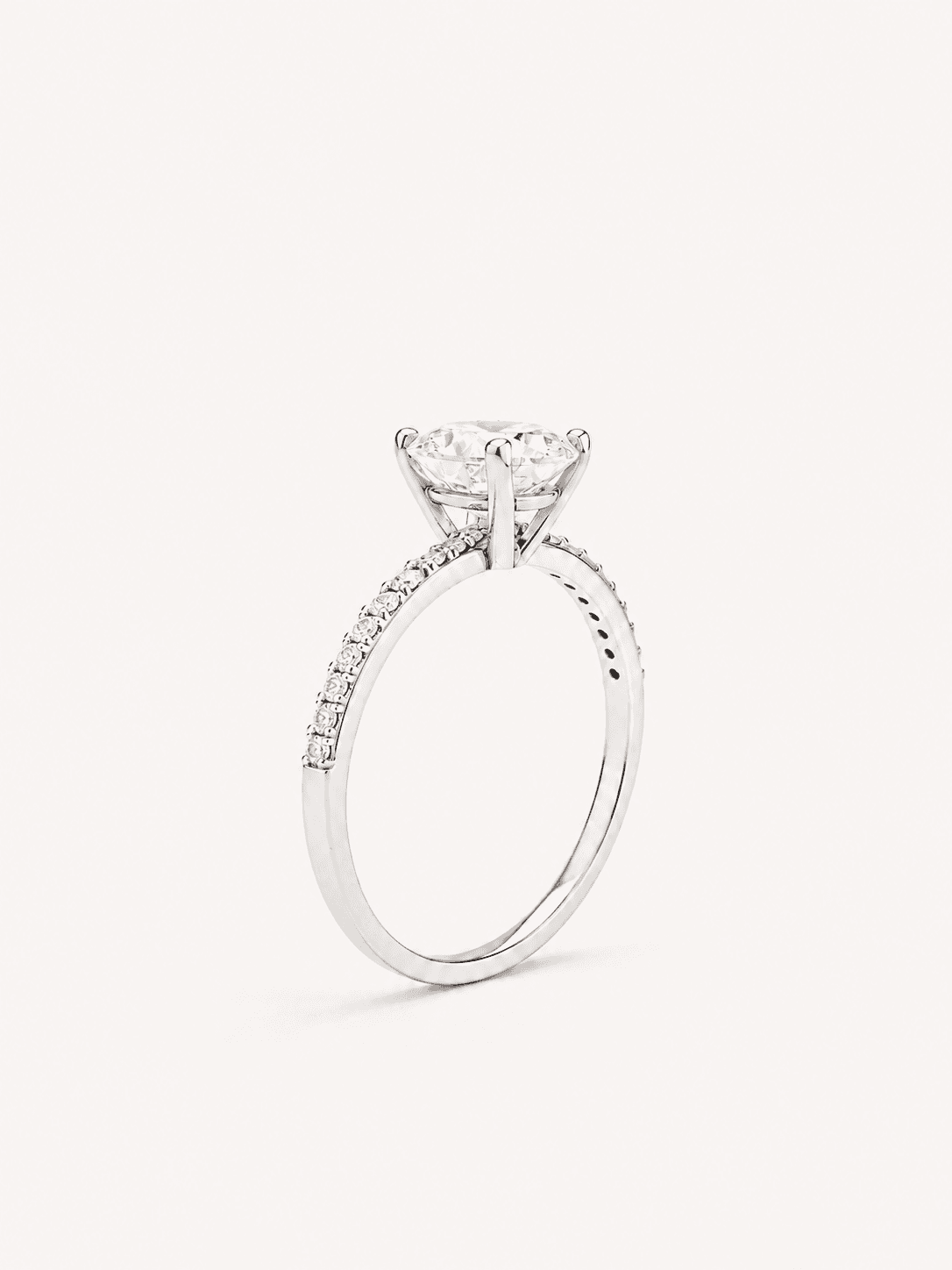 Luna ring detail